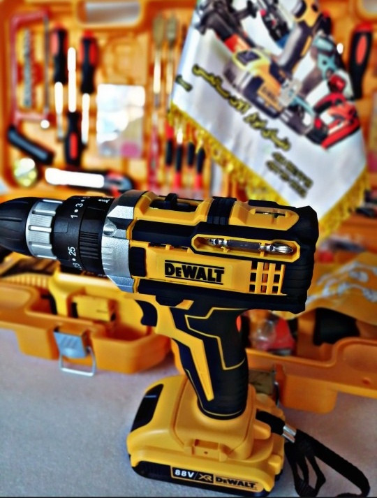 دریل شارژی دیوالت 3 حالته مدل 88 ولت DEWALT مدل المانی