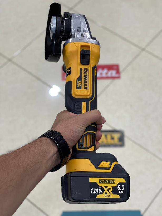 مینی فرر شارژی دیوالت 128 ولت مدل DCG0412M2