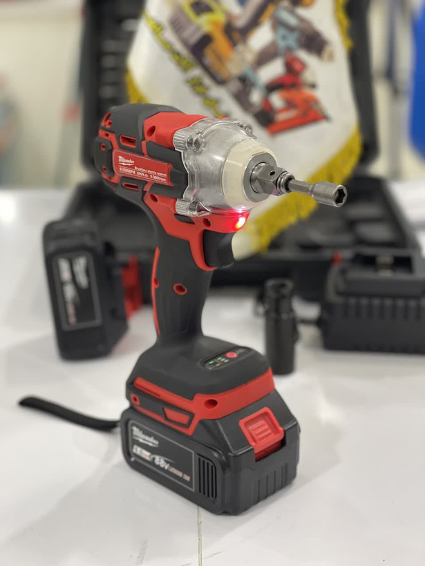 بکس شارژی میلواکی ۸۰۰نیوتن مدل 800nm m25 همراه پک کامل